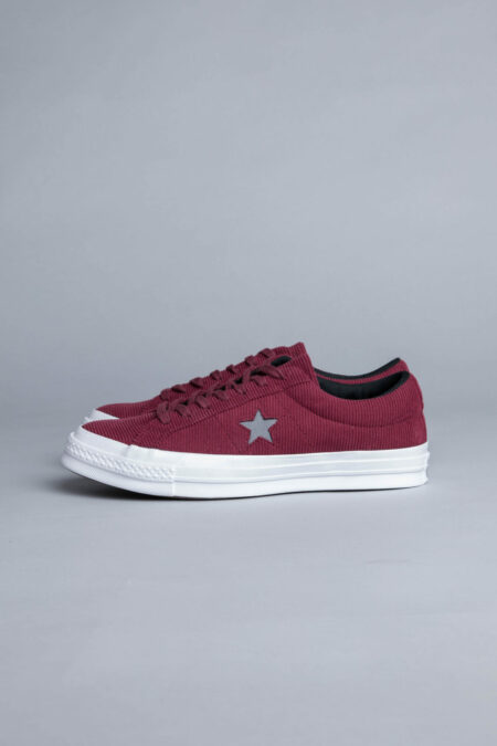 converse one star in store