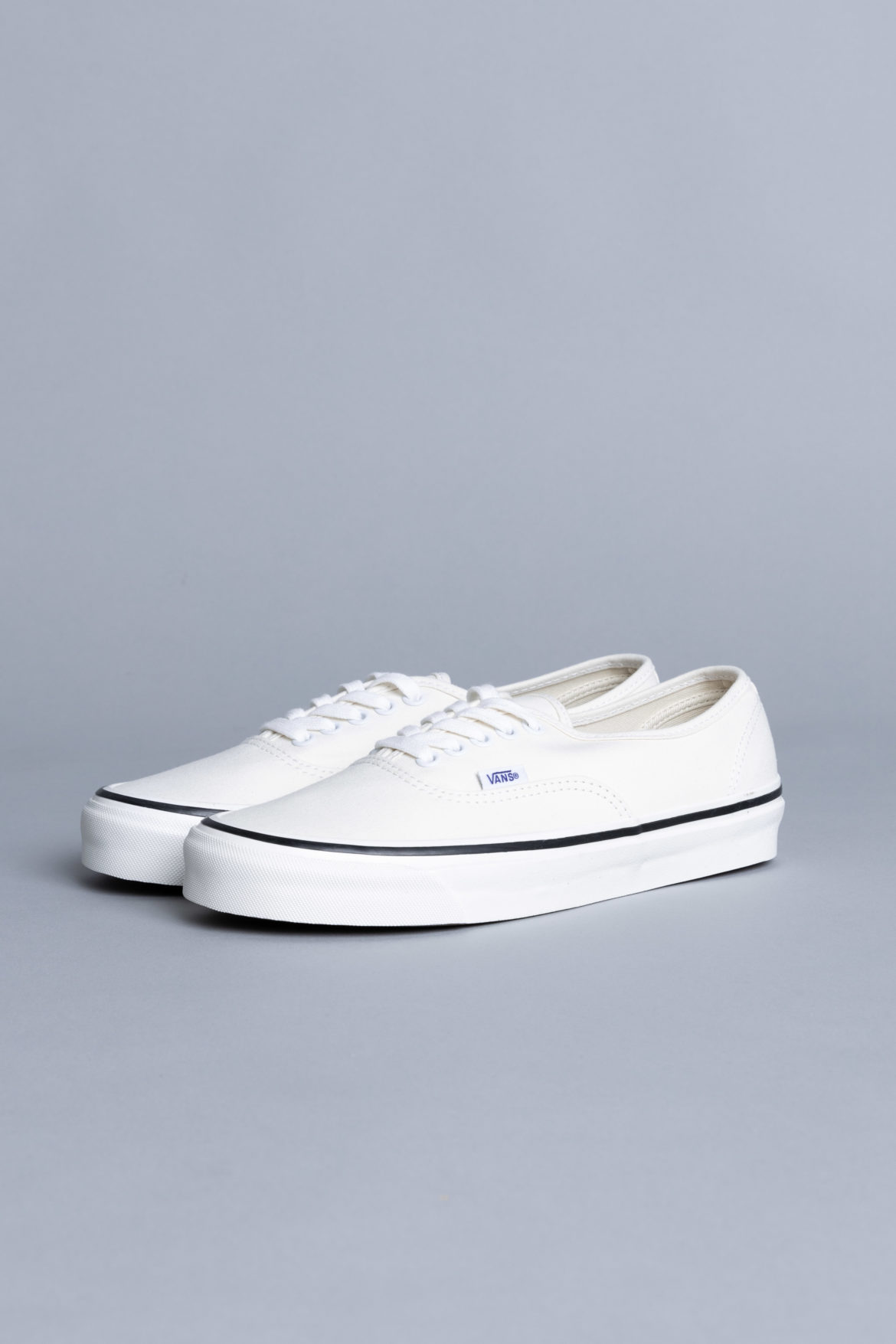 vans authentic sale