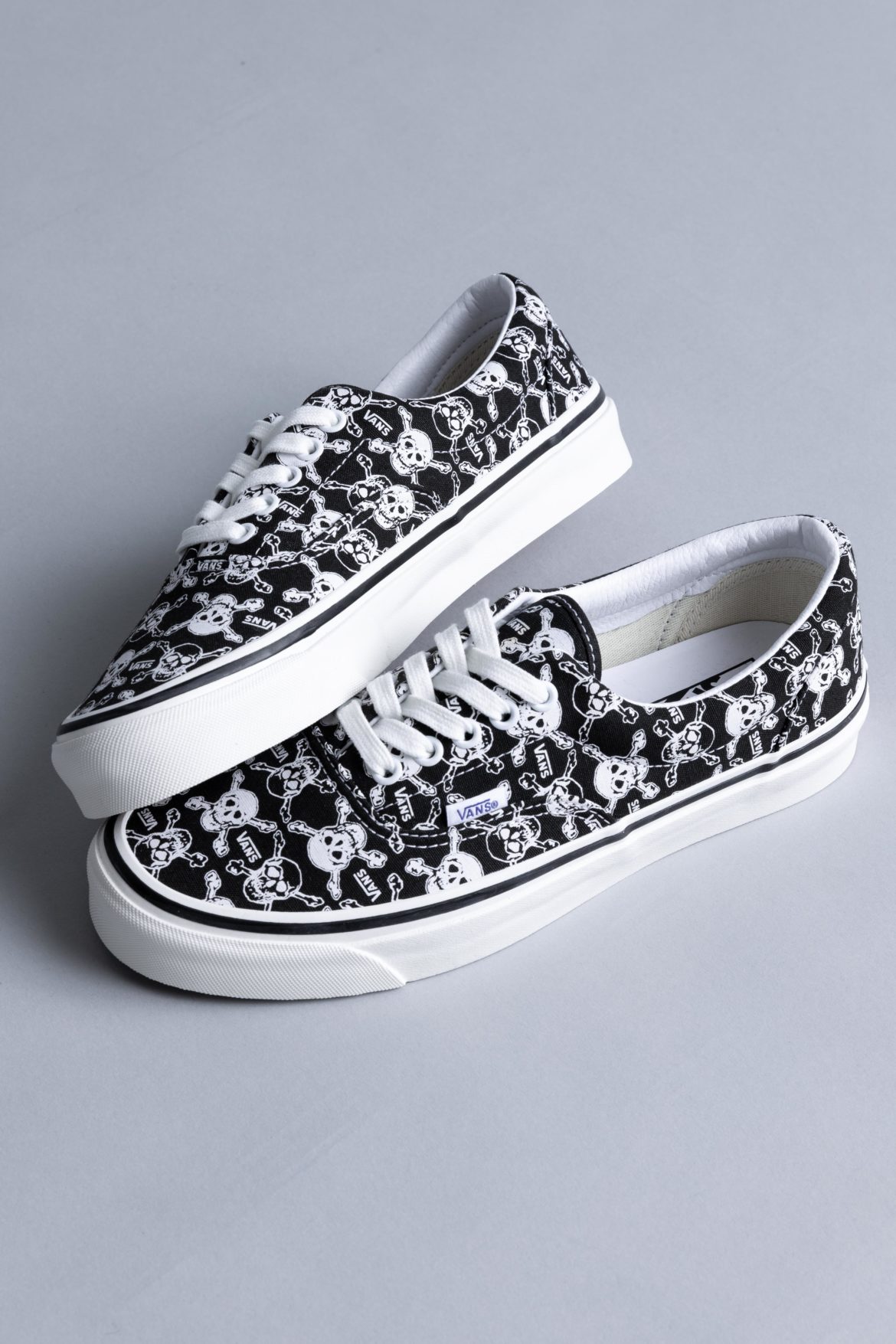 vans era 95 dx skulls