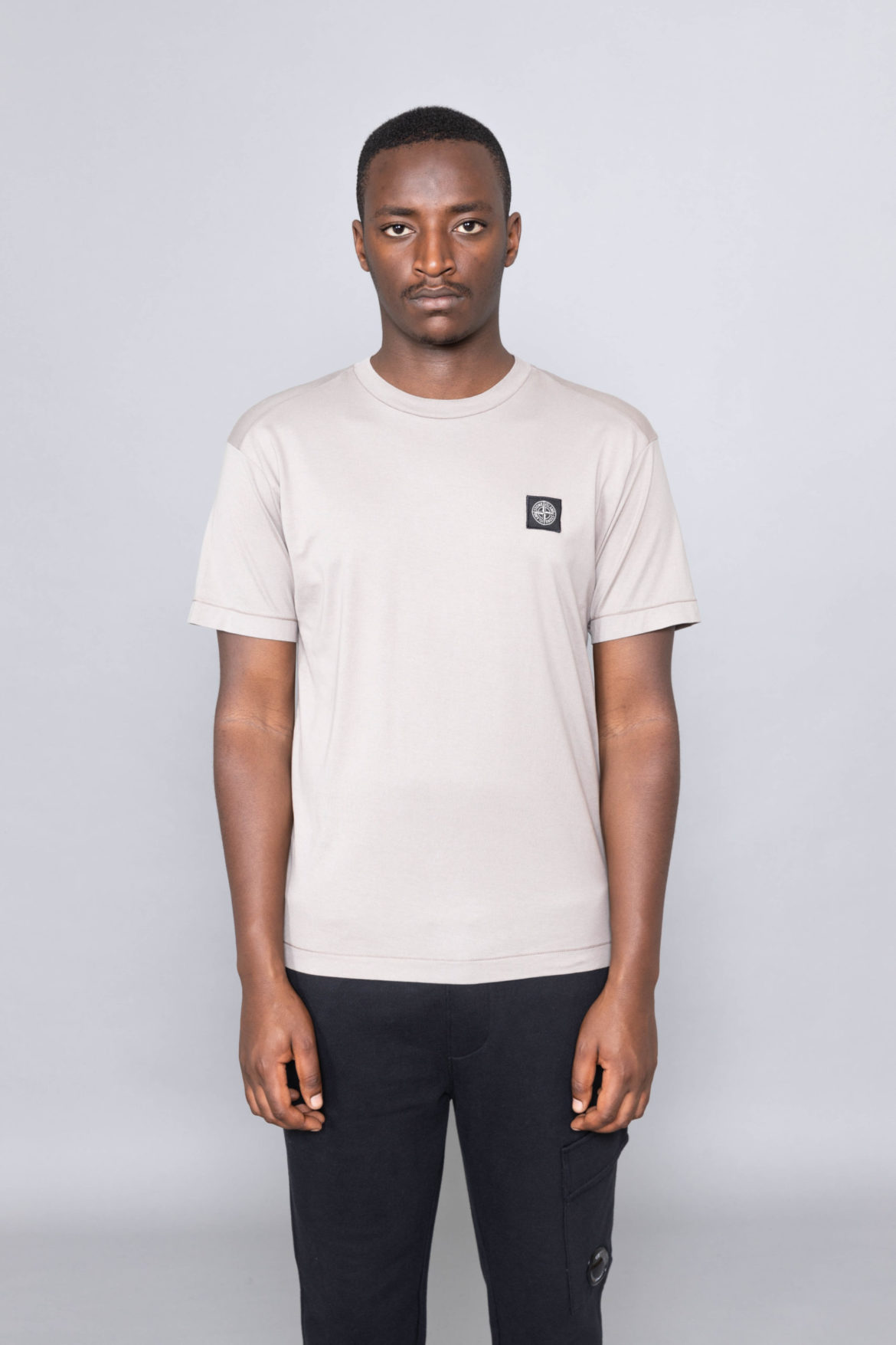 Stone island patch logo sales tee